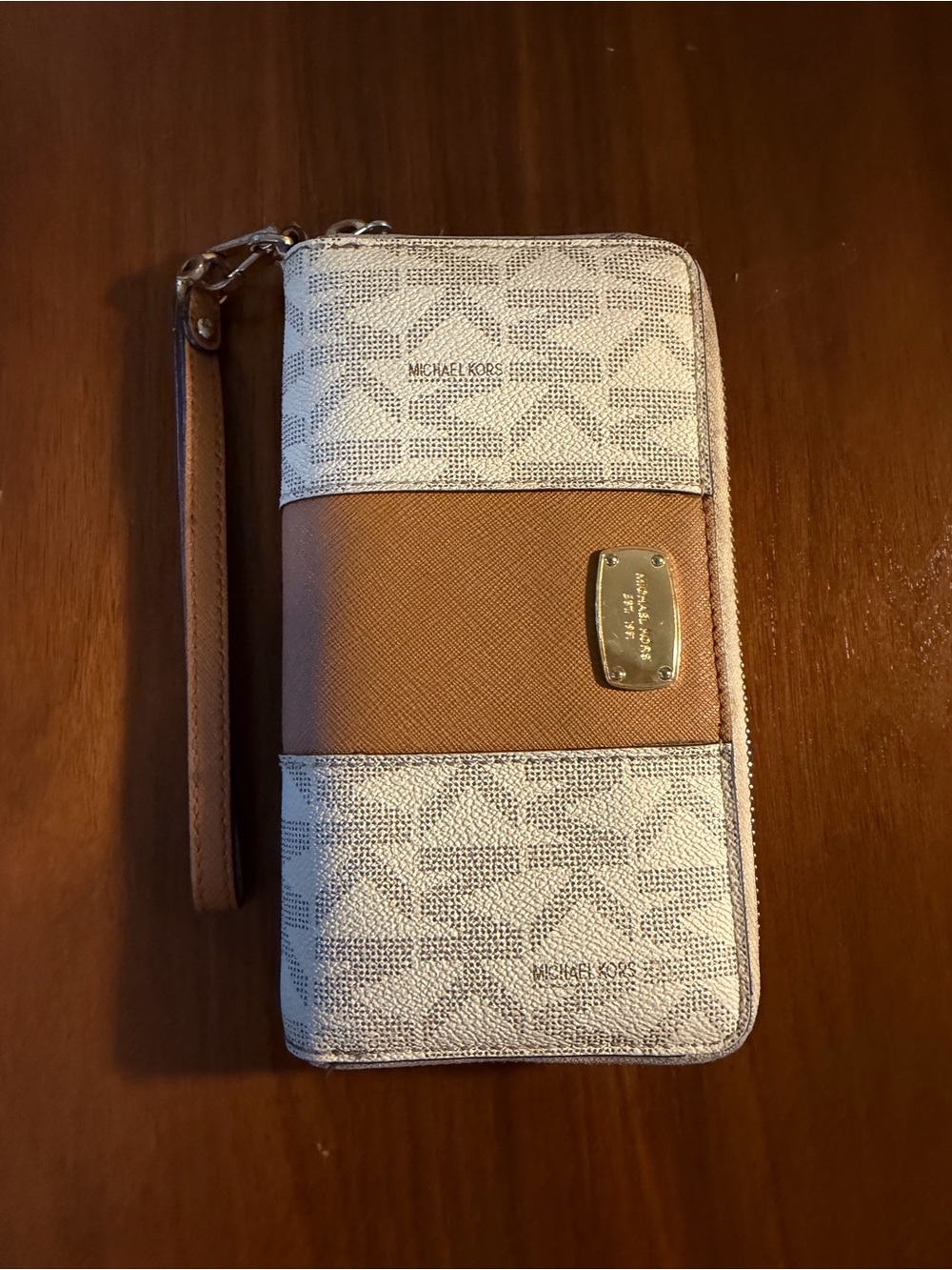 Michael Kors Tan & Cream Signature Zip Wallet Wristlet